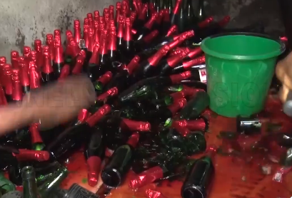 NAFDAC uncovers factories in Abia market where fake wines and fizzy drinks are being produced (video)