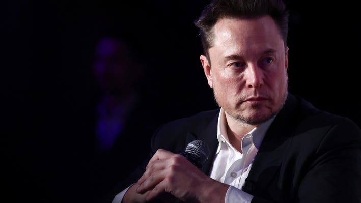 Elon Musk Bounces Back As Tesla Shares Rises,  Overtakes Arnault.
