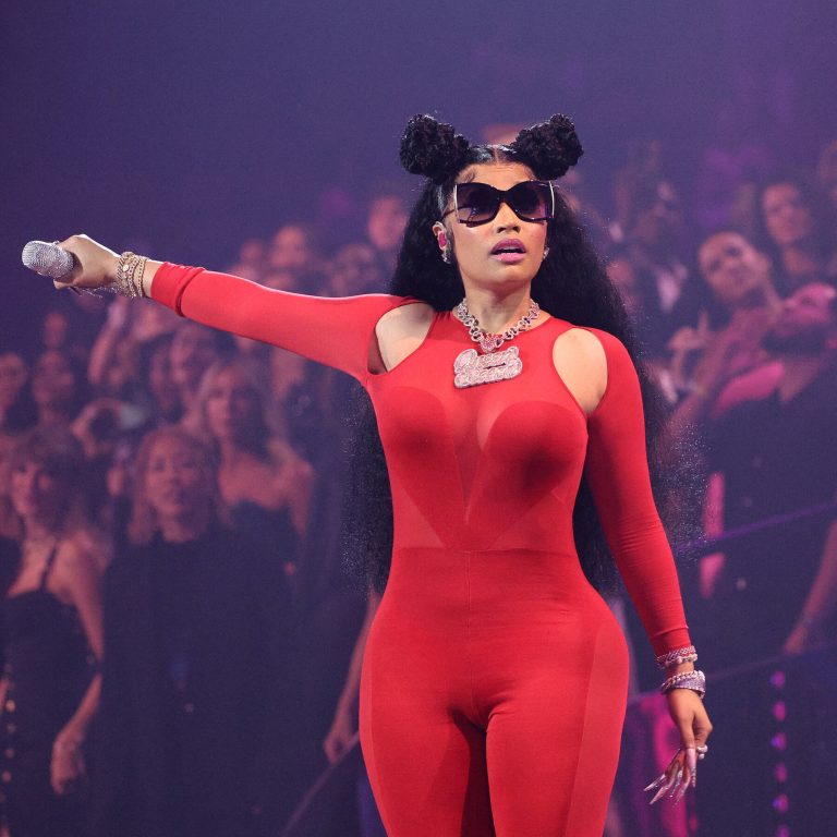 Nicky Minaj Denies Throwing Shades At Beyonce.